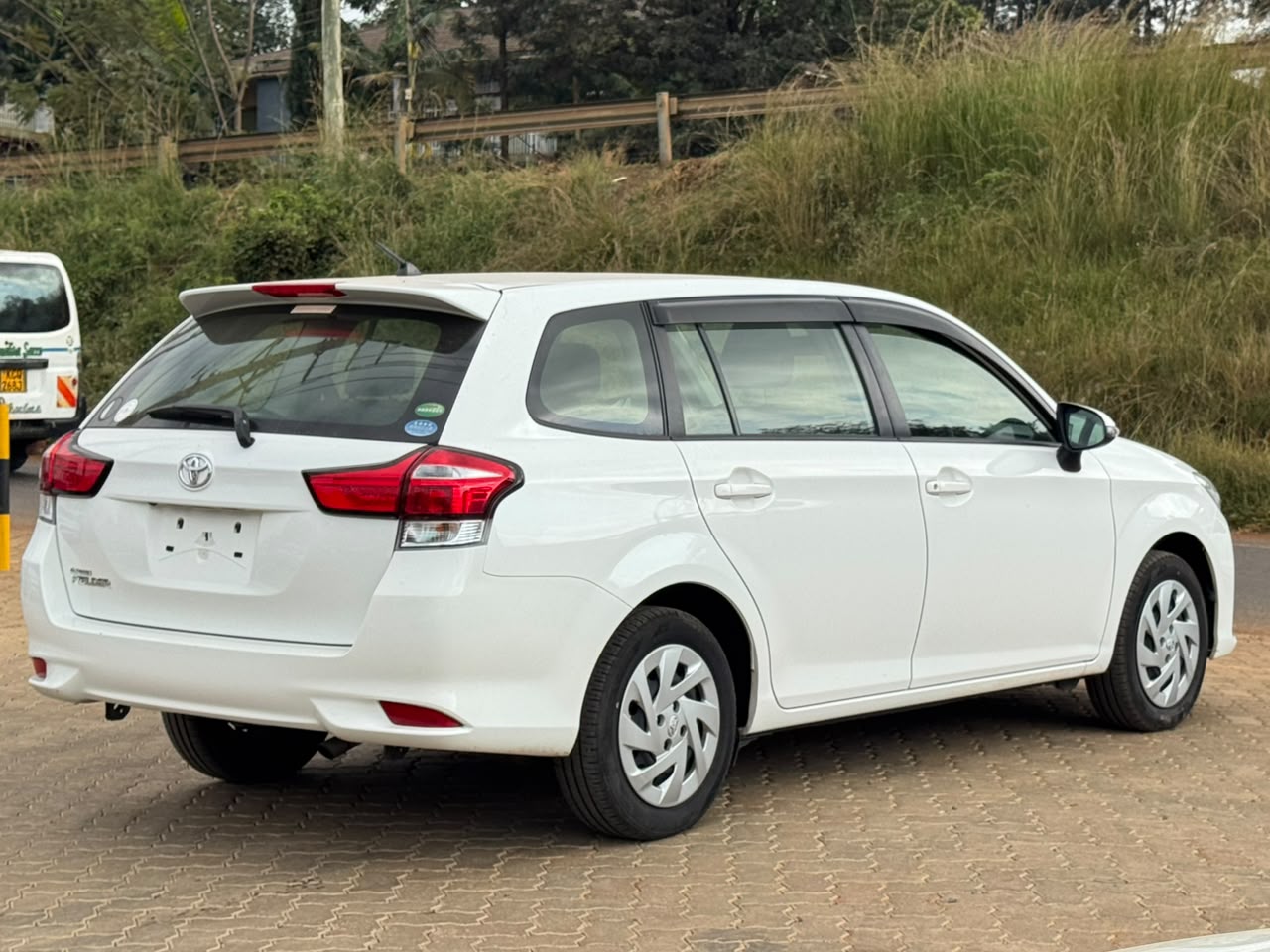 2019- Toyota Fielder -(Non -Hybrid)- White