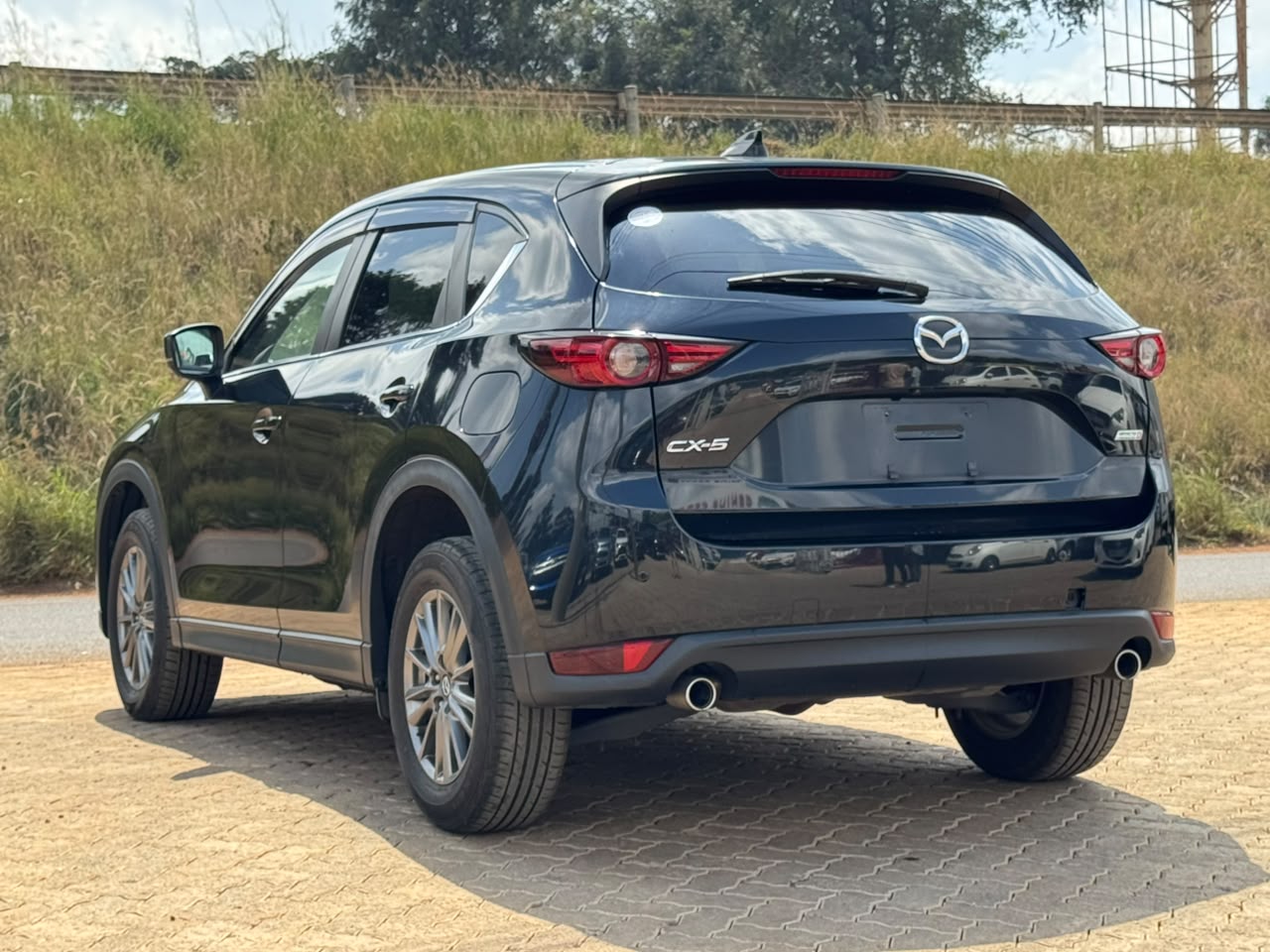 2018- Mazda CX-5 SkyActivD-Black