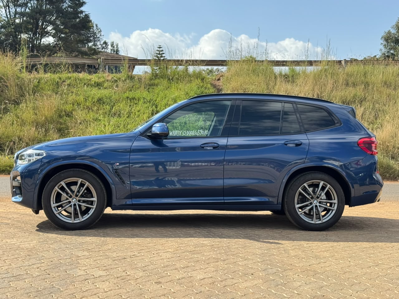 2019- BMW X3 XDRIVE-BLUE