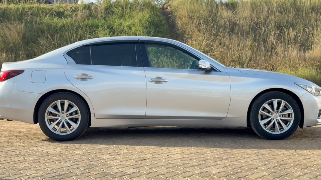 2019- Nissan Skyline GT- Silver