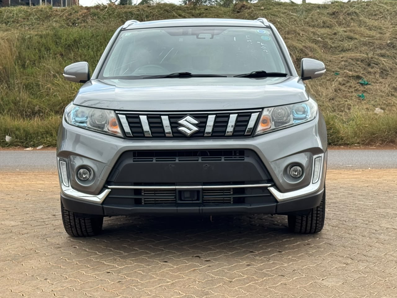 2020- Suzuki Esscudo AllGrip- Gray