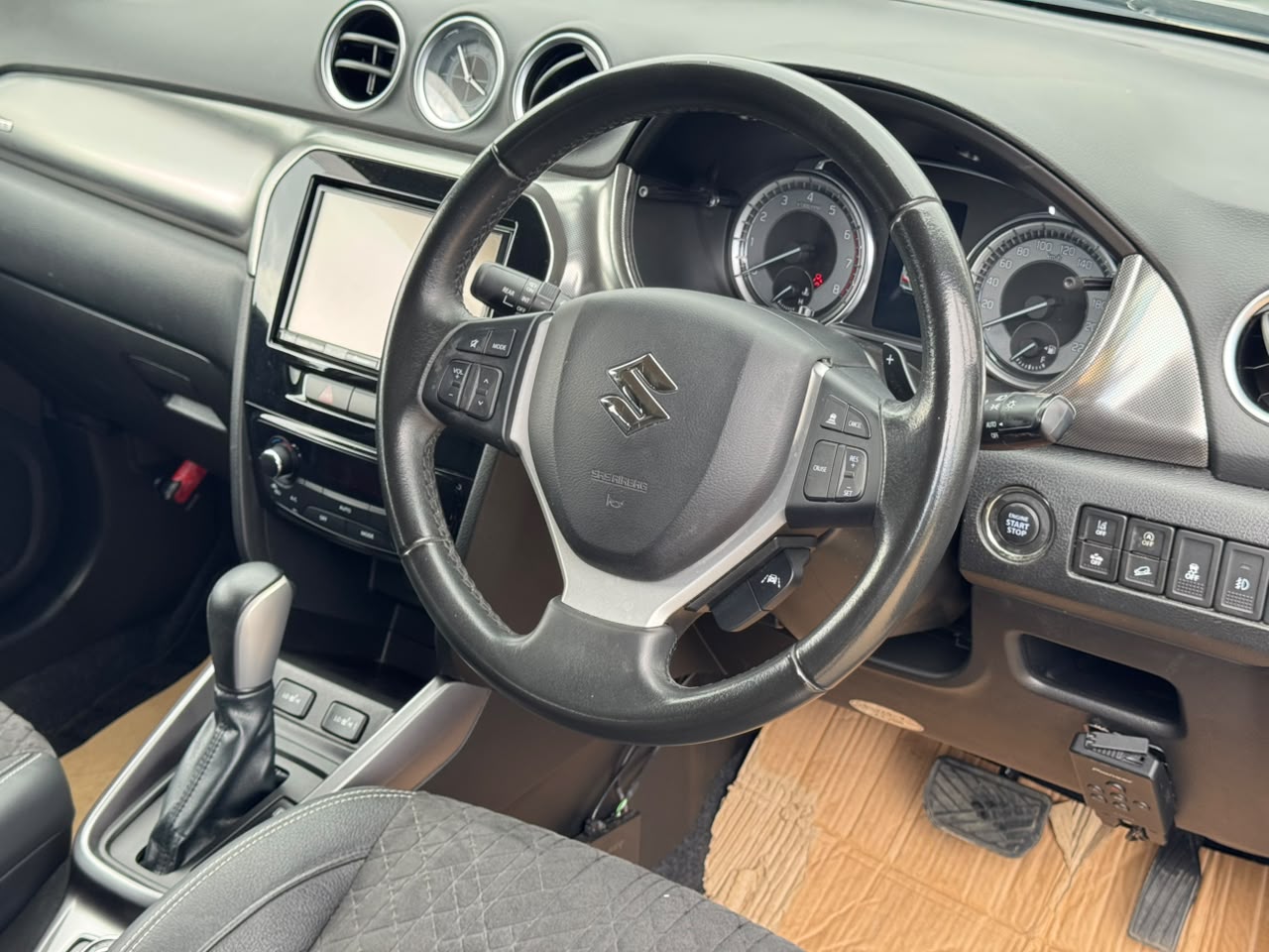 2020- Suzuki Esscudo AllGrip- Gray