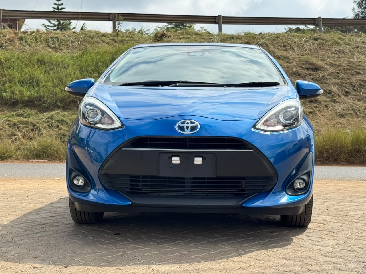 2019- Toyota Aqua Hybrid- Blue