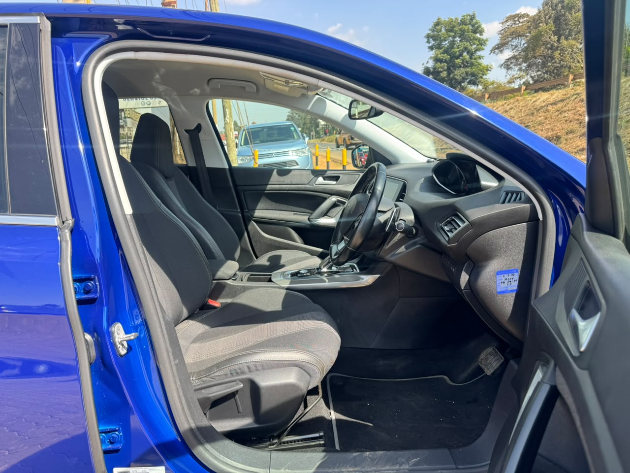 2018- Peugeot 308-Blue
