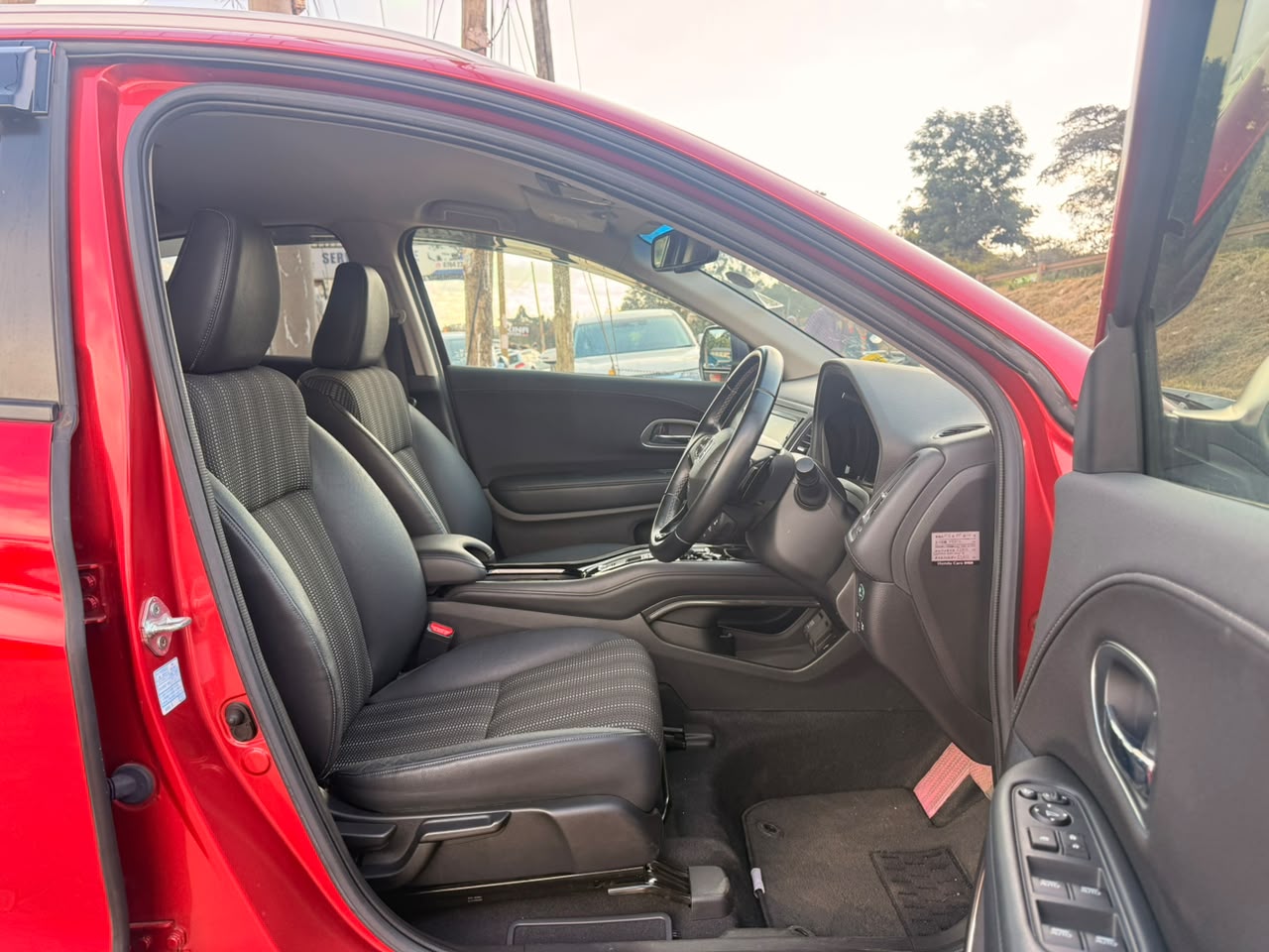 2018- Honda Vezel (Hybrid) -Wine Red