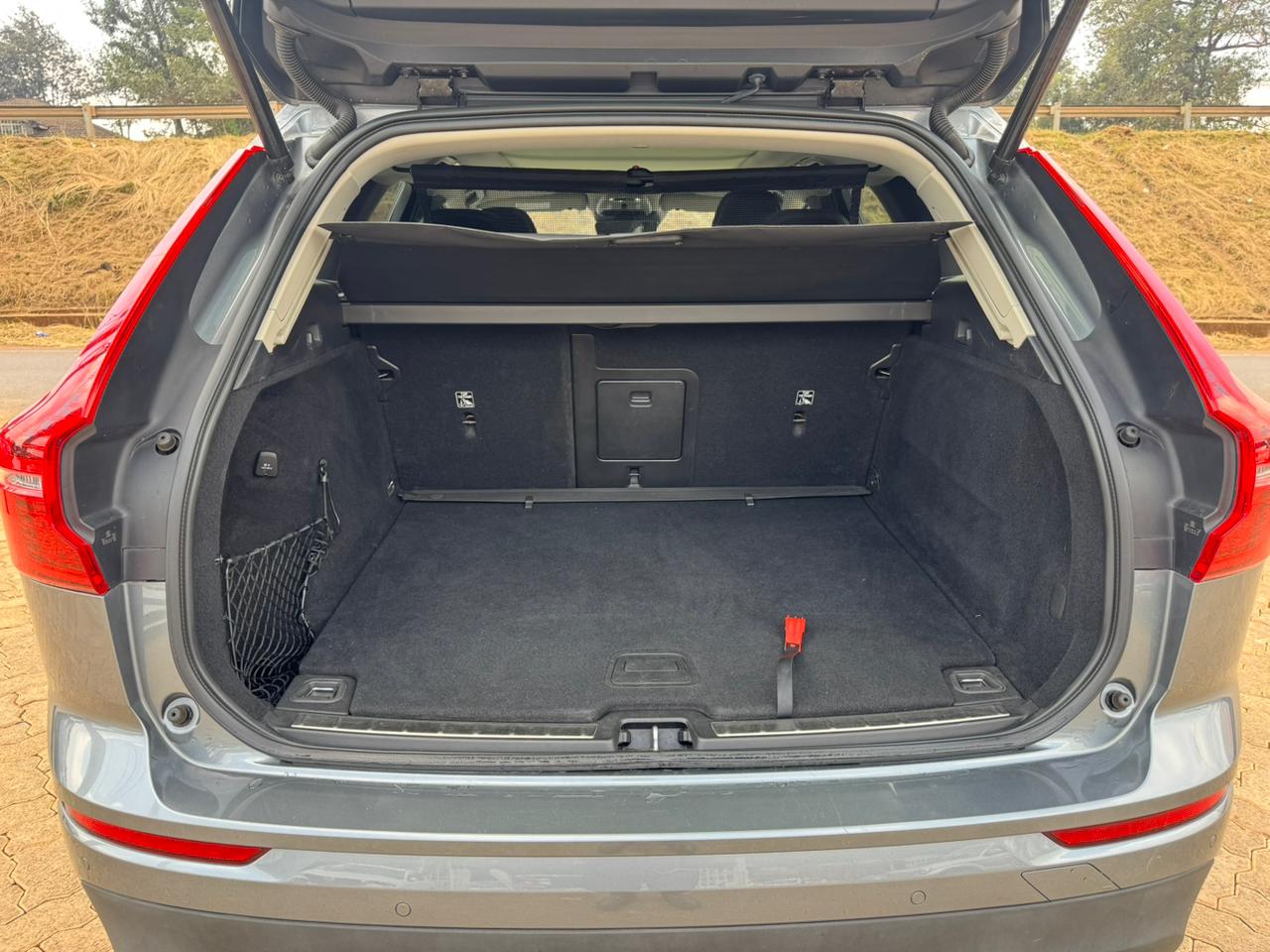 2018- Volvo XC60 T5-Gray