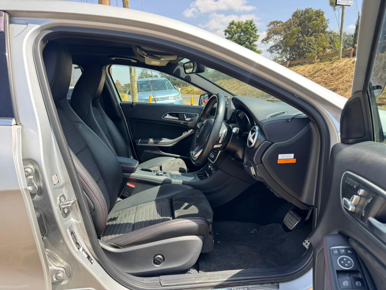 2019-Mercedes Baenz A180 AMG- Silver