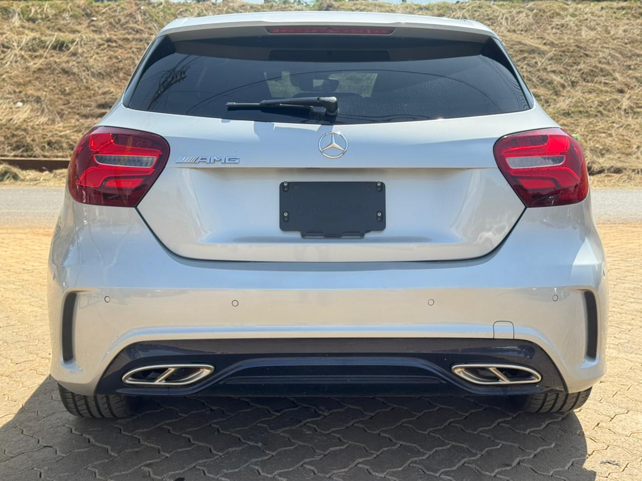 2019-Mercedes Baenz A180 AMG- Silver