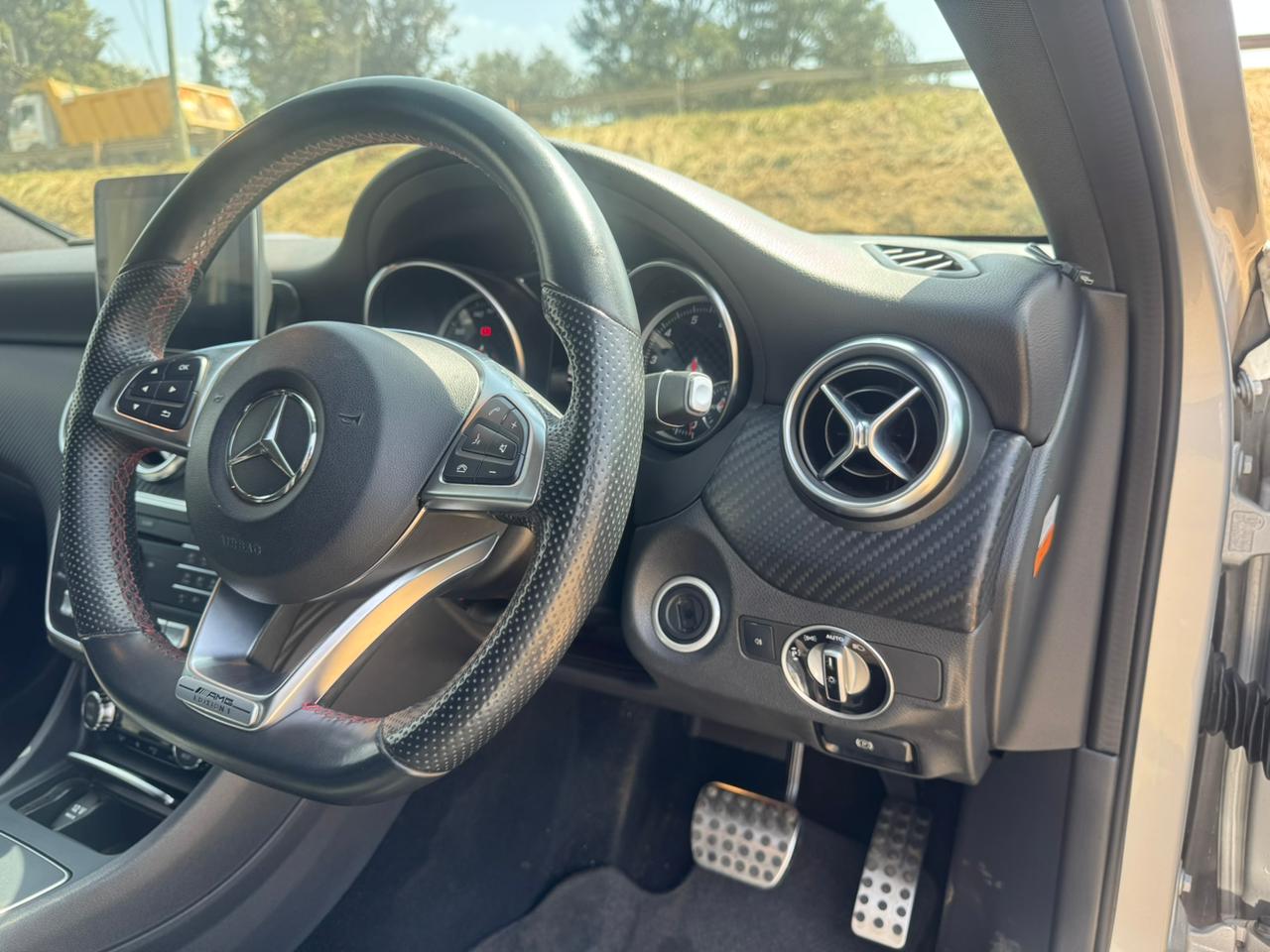 2019-Mercedes Baenz A180 AMG- Silver