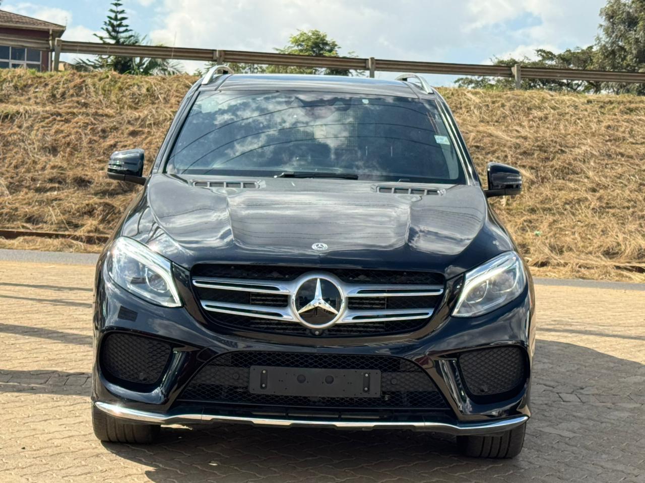 2018-Mercedes Benz GLE 220d 4MATIC -Black