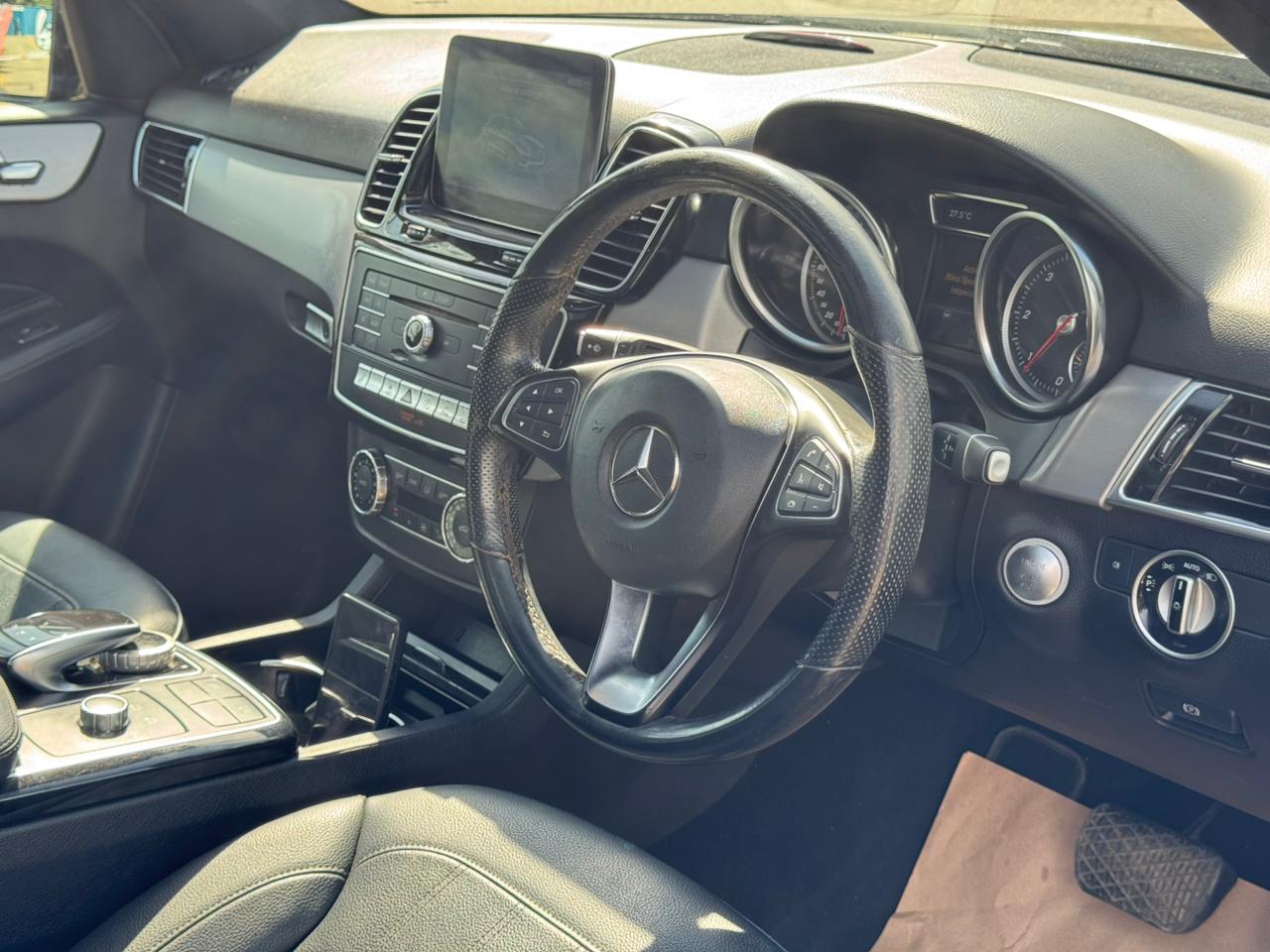 2018-Mercedes Benz GLE 220d 4MATIC -Black