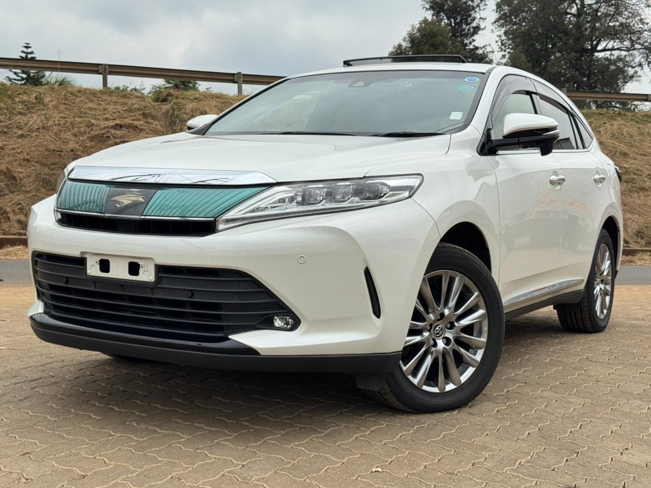 2019-Toyota Harrier- White