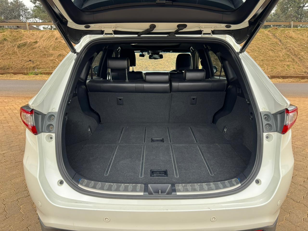 2019-Toyota Harrier- White