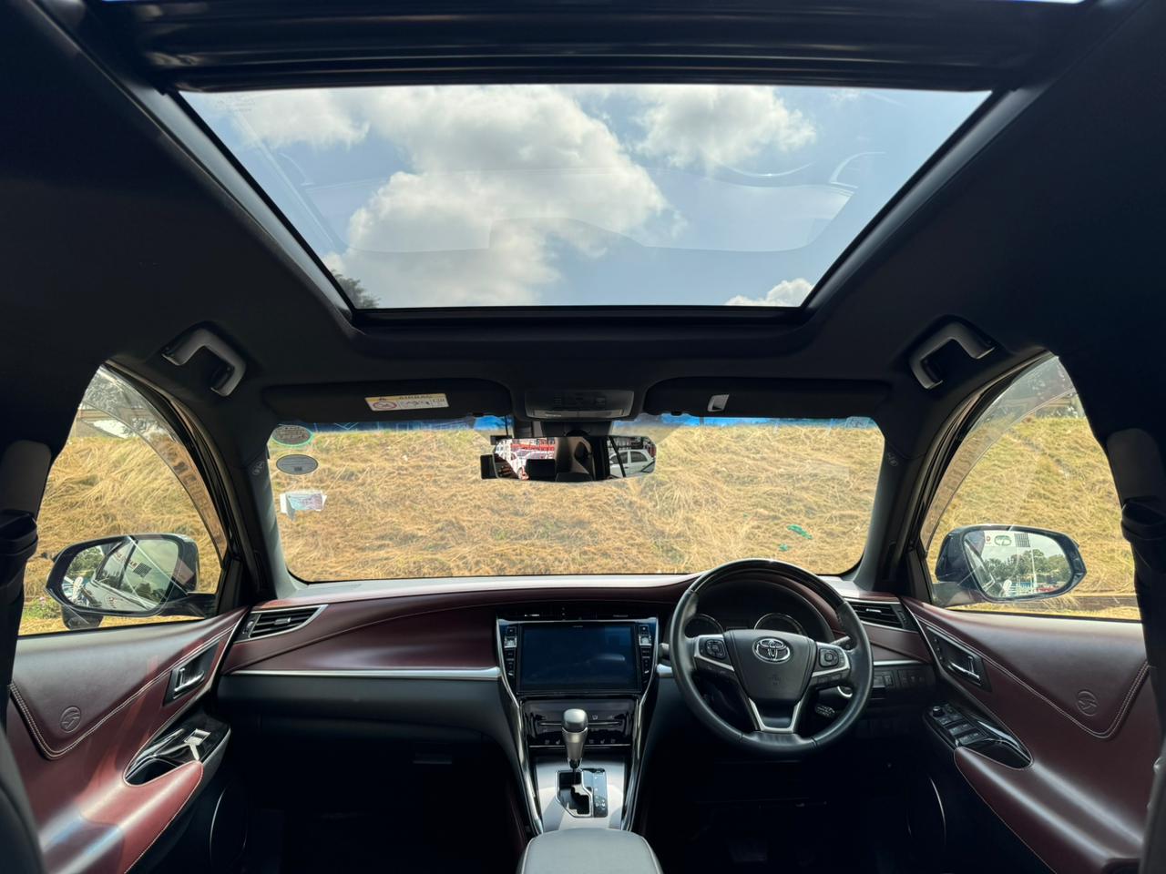 2019-Toyota Harrier – Black