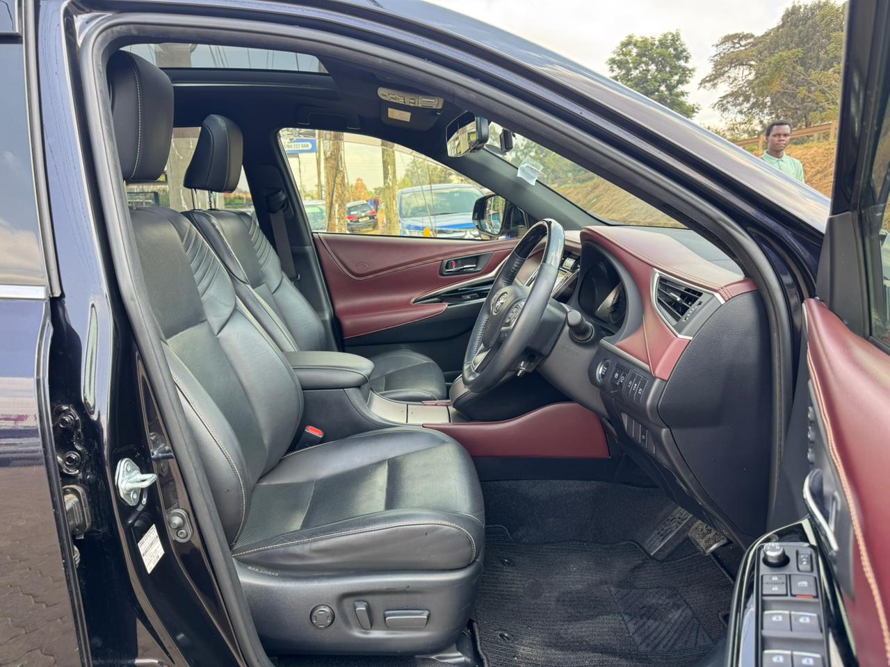 2019-Toyota Harrier – Black
