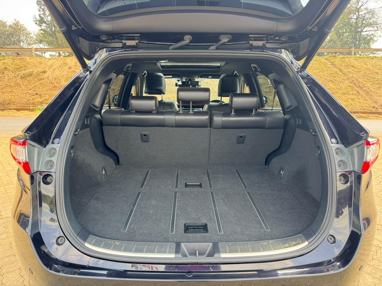 2019-Toyota Harrier – Black