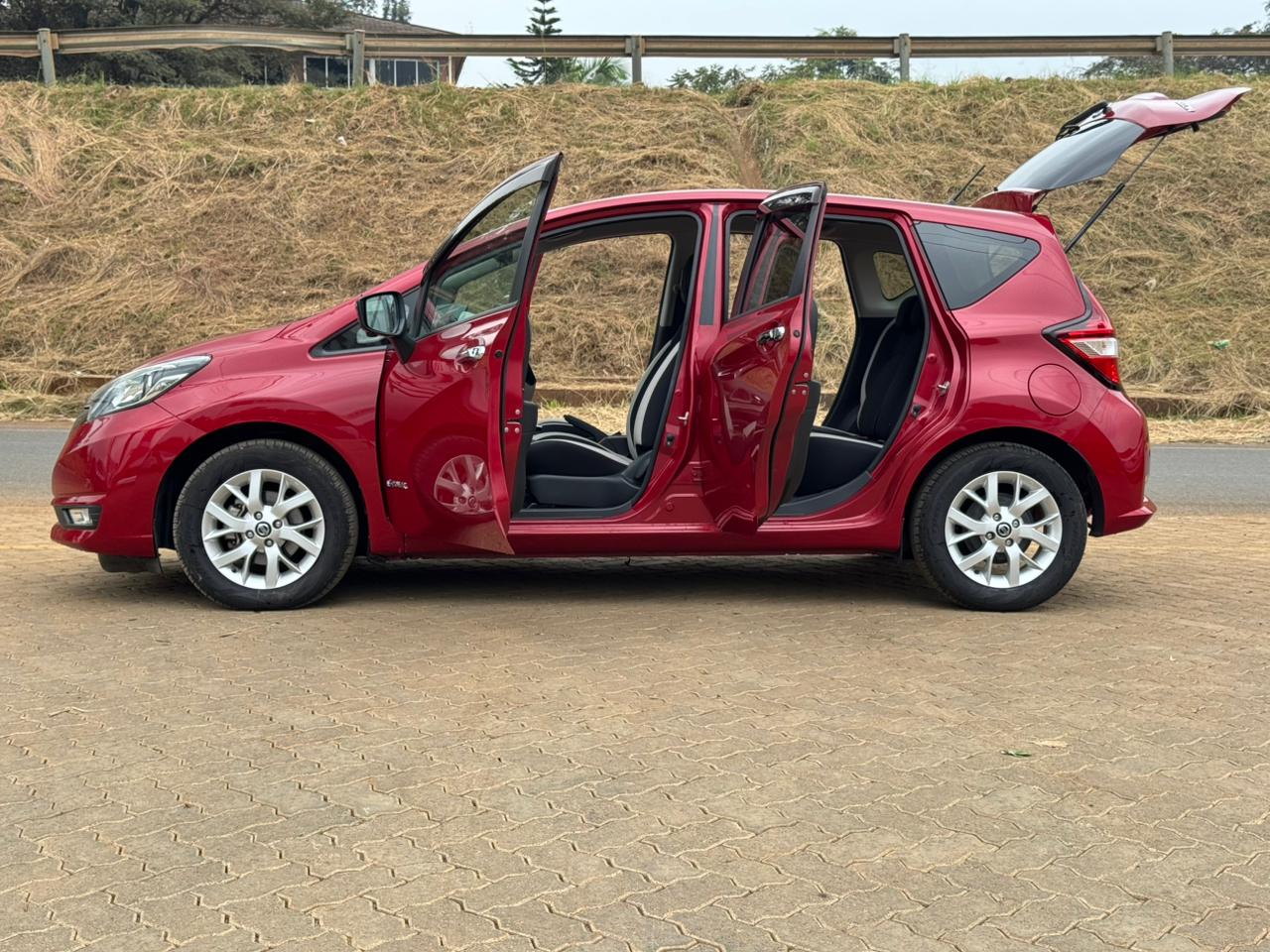 2019-Nissan Note e-power – Wine Red