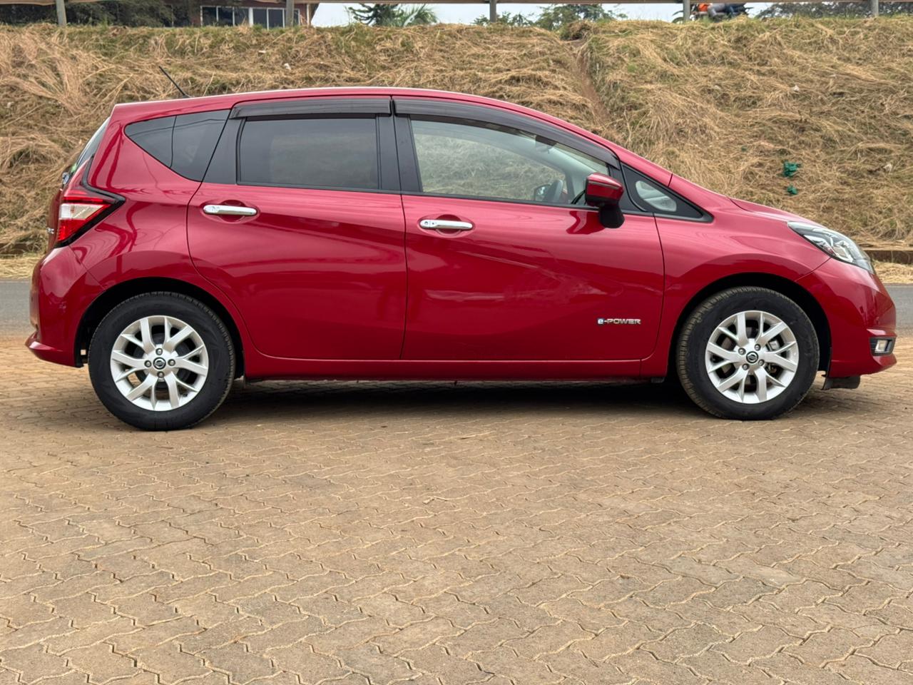 2019-Nissan Note e-power – Wine Red