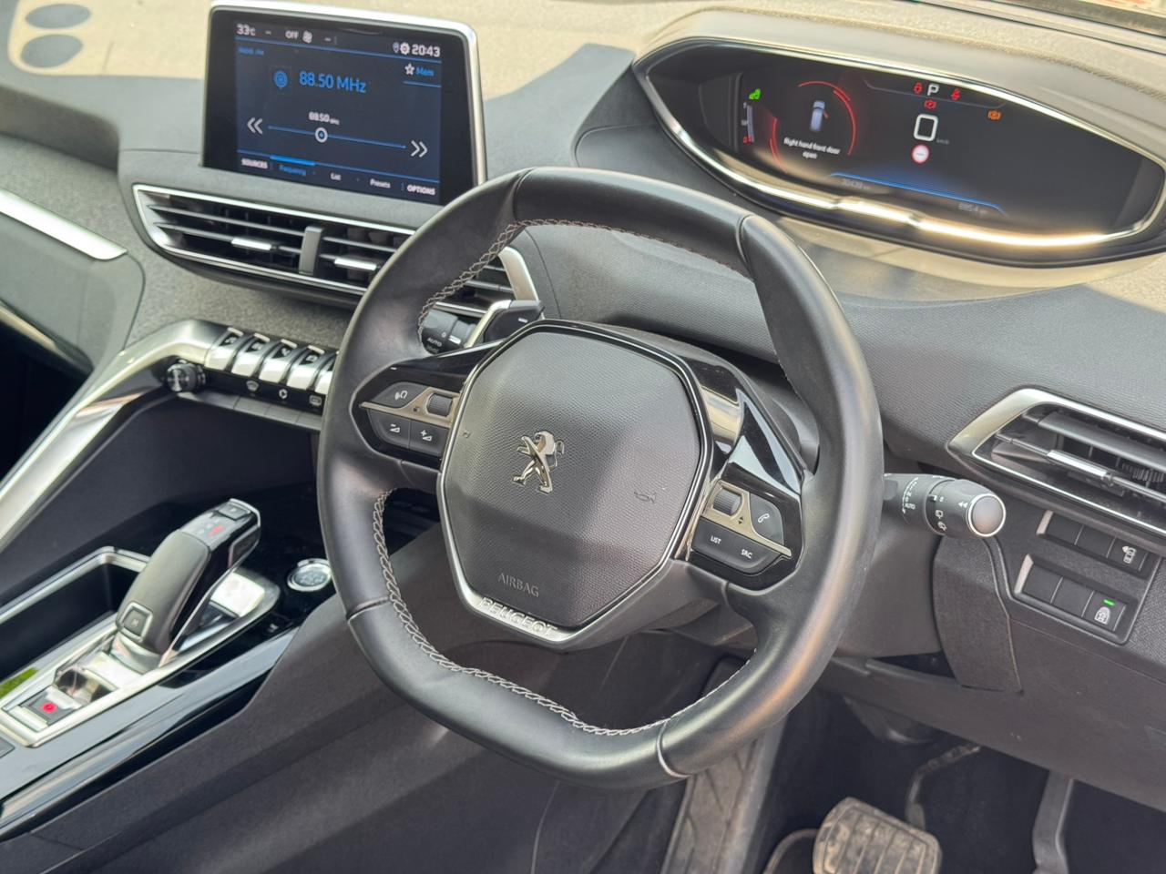2019- Peugeot 3008 – Green