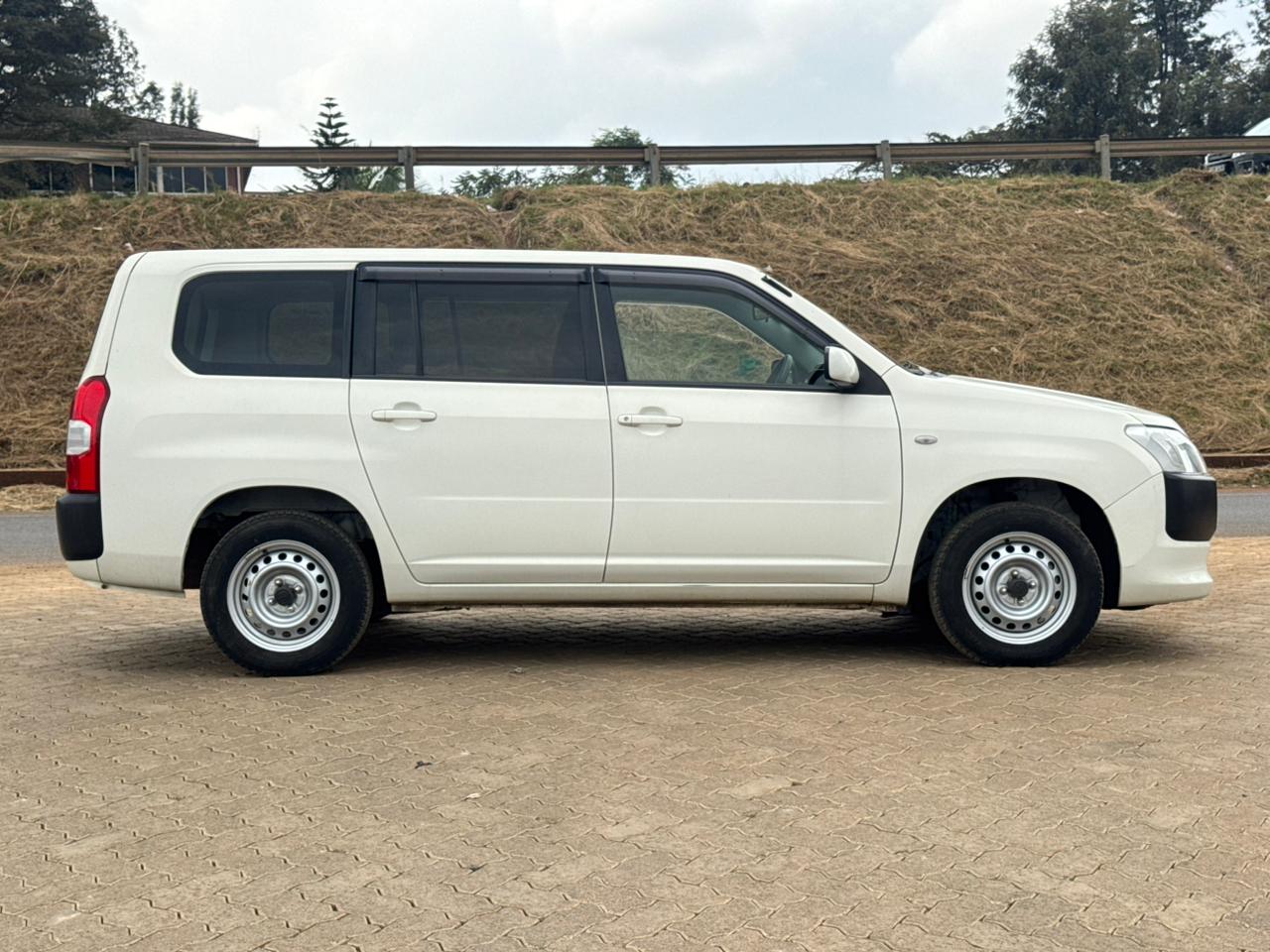 2019-Toyota Probox- White
