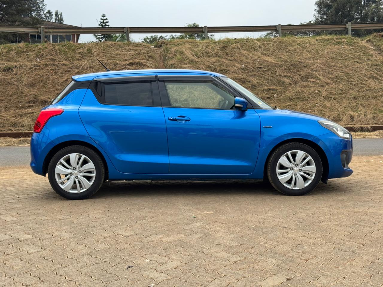 2019-Suzuki Swift-Blue