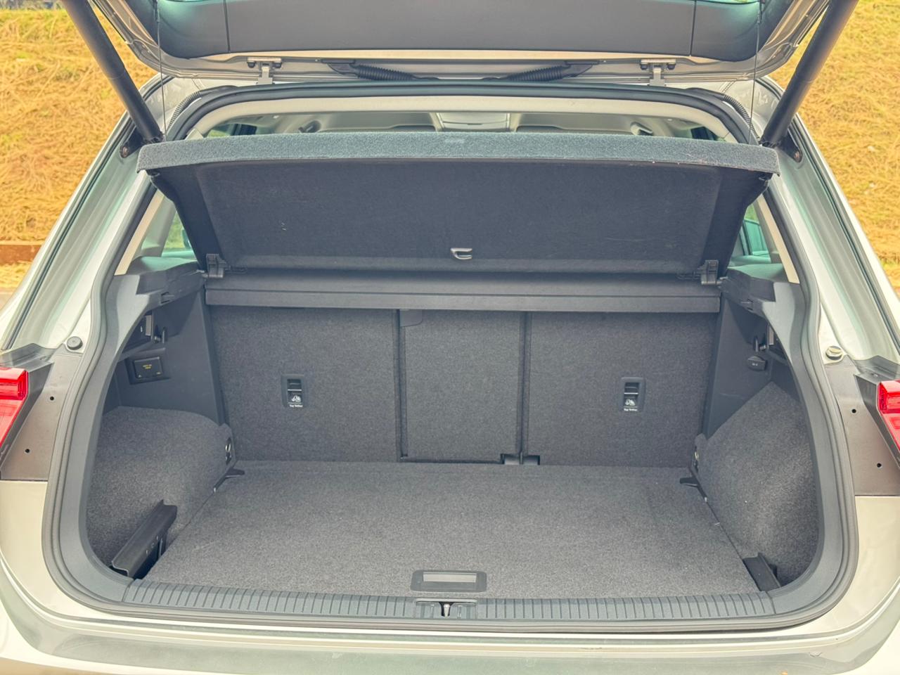 2018- Volkswagen Tiguan 4motion TDI – Gray