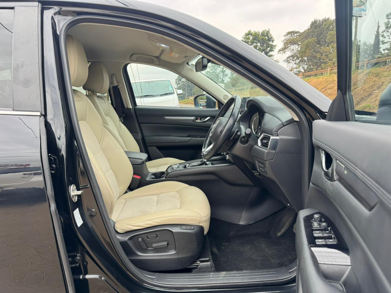 2020-Mazda CX5 SkyactivD- Black