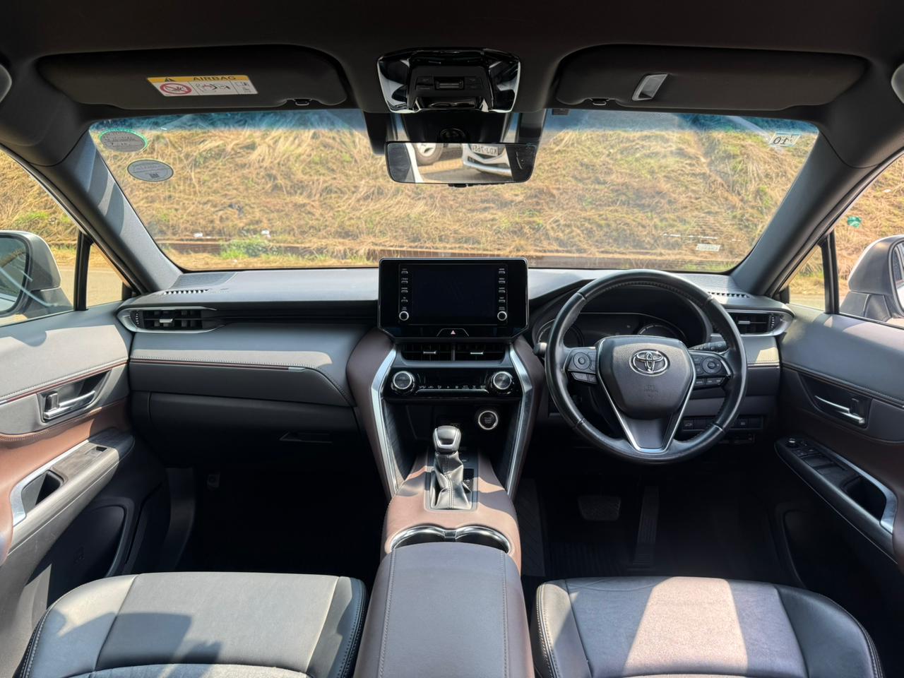 2020- Toyota Harrier Z- White