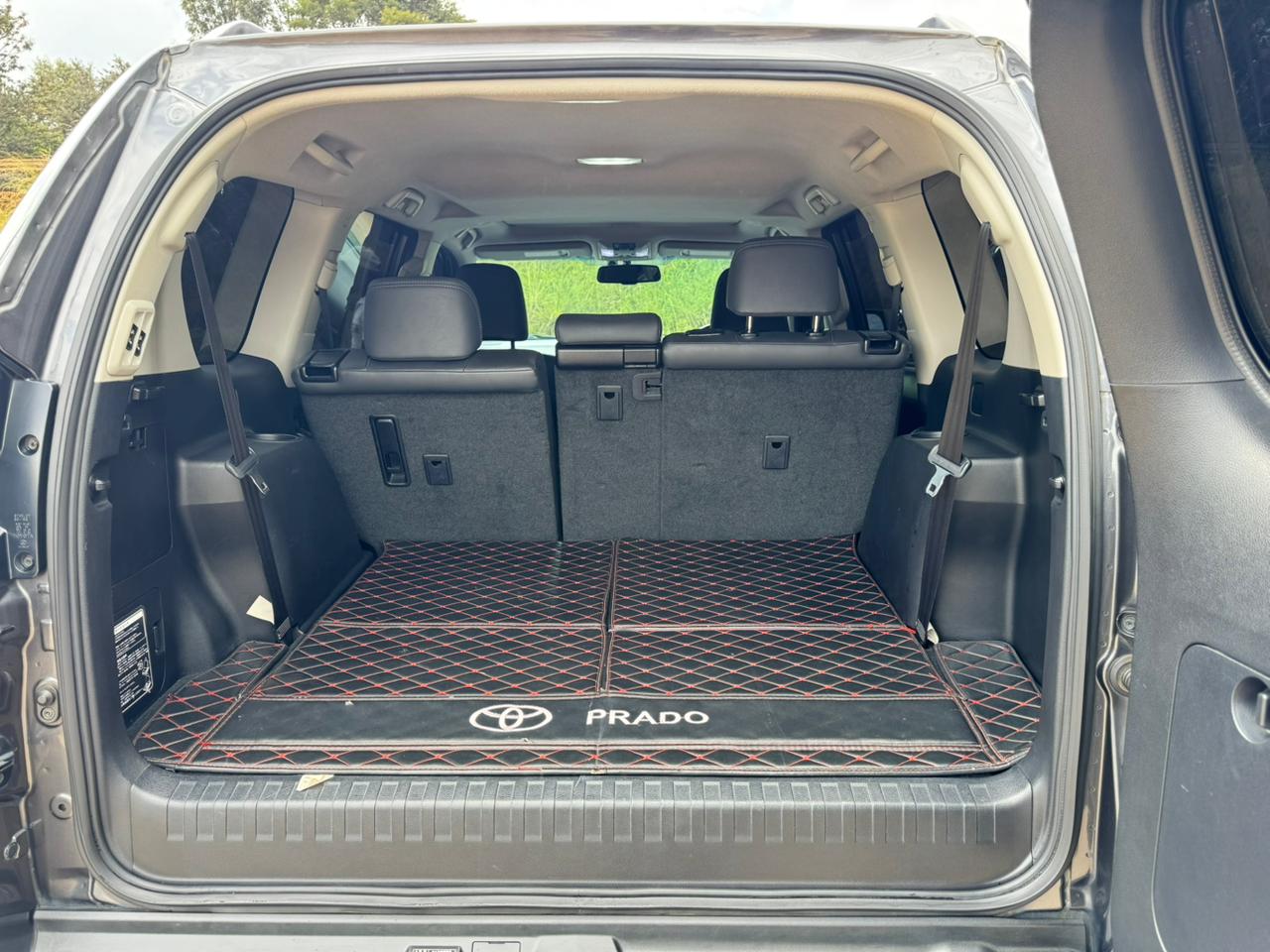 2016- Toyota Landcruiser TX.L-Gray