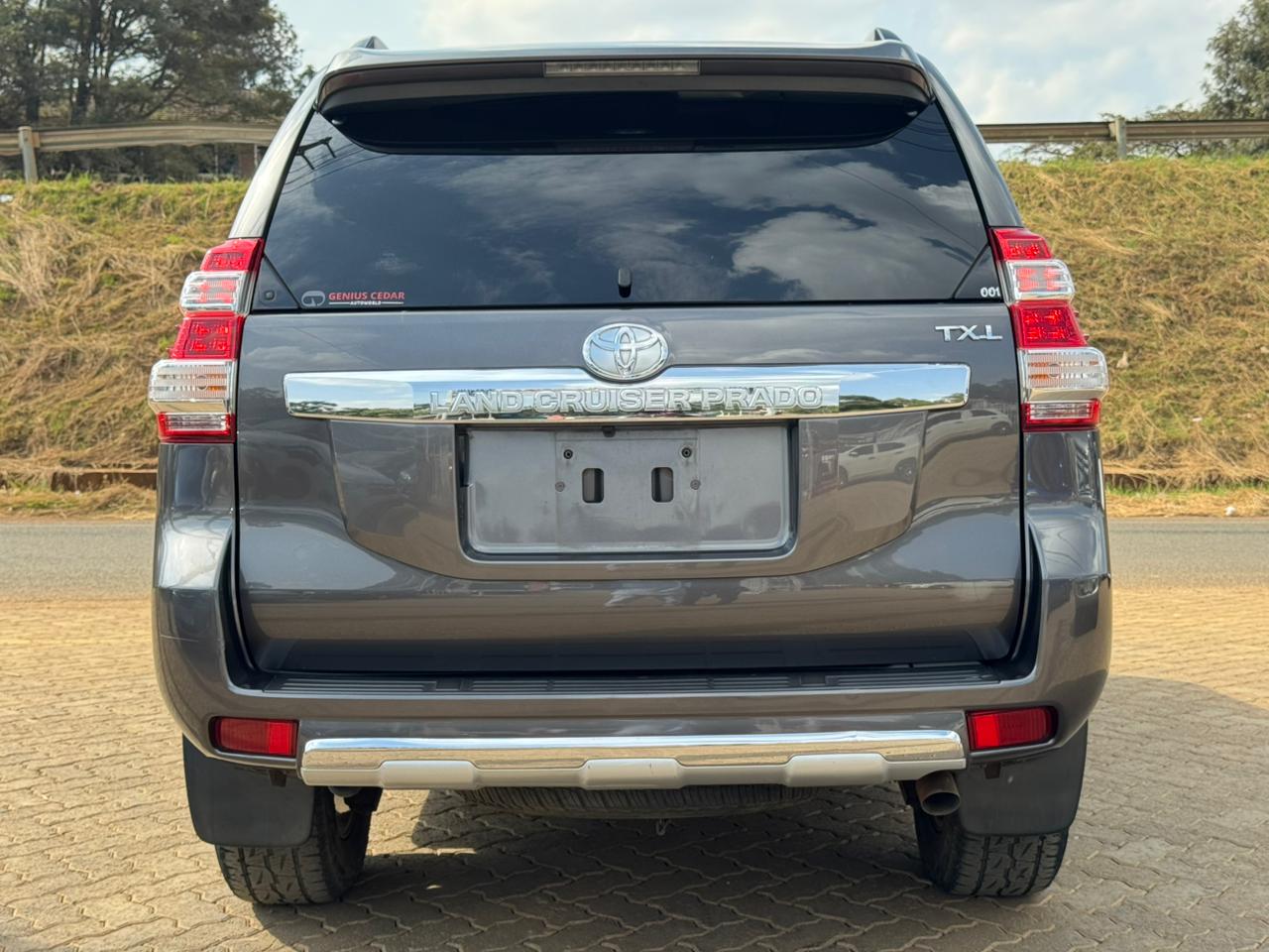 2016- Toyota Landcruiser TX.L-Gray