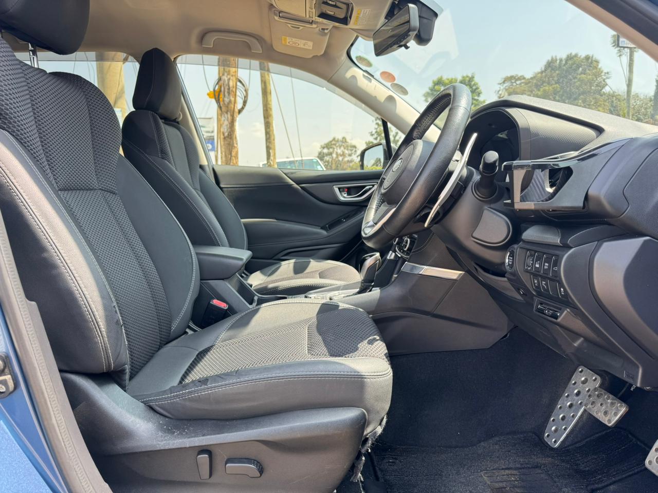 2019- Subaru Forester E-boxer -AWD- Blue
