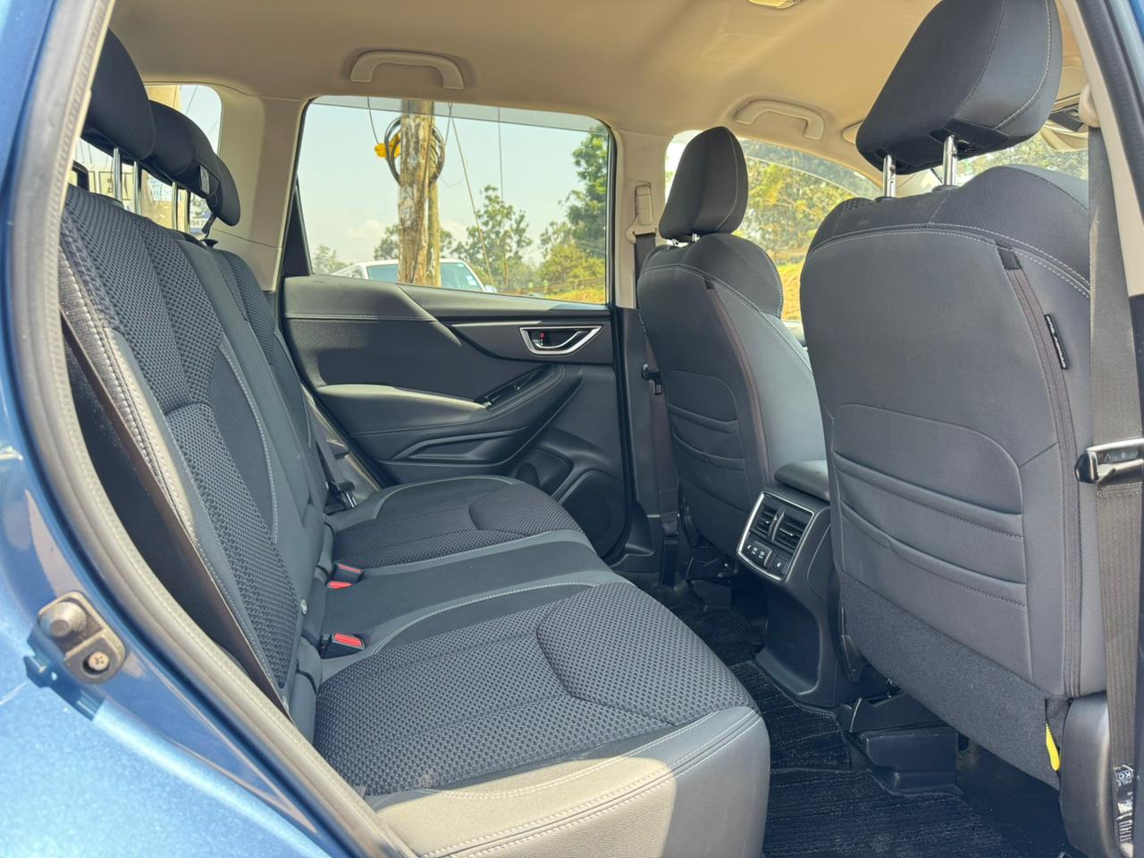 2019- Subaru Forester E-boxer -AWD- Blue