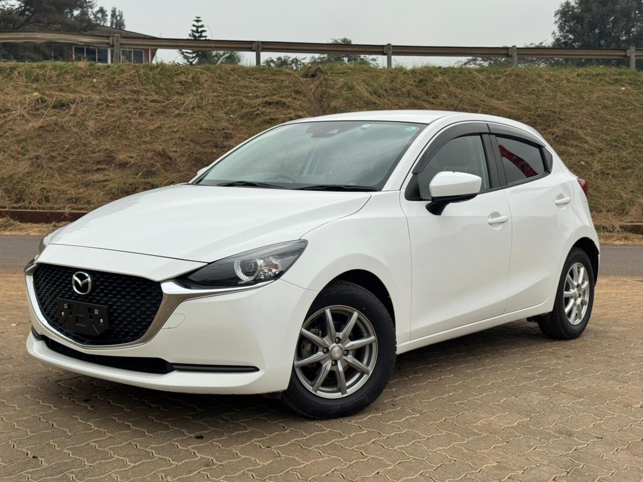 2020- Mazda 2- White