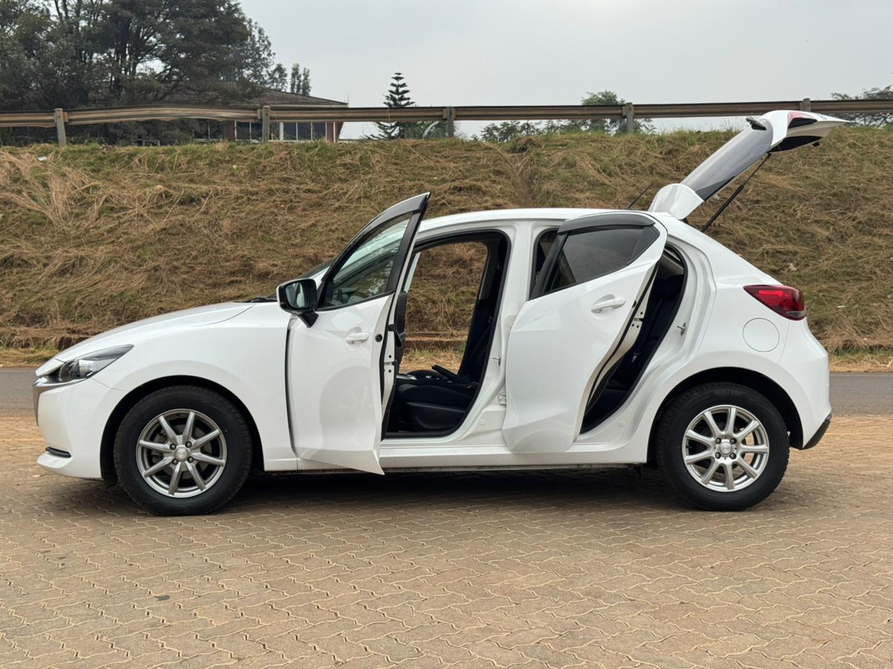 2020- Mazda 2- White