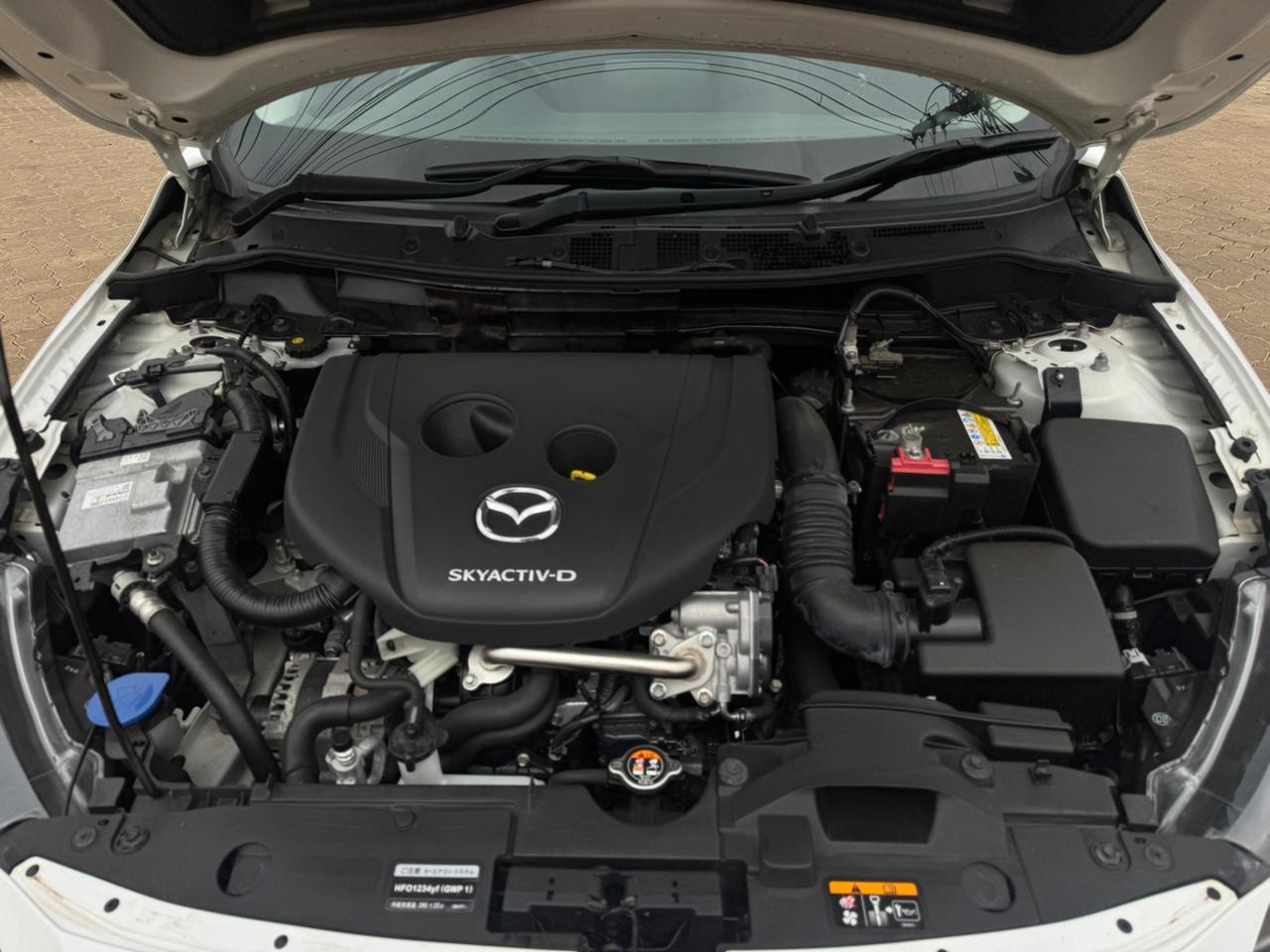 2020- Mazda 2- White