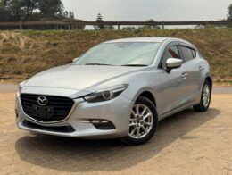 2018- Mazda Axela SkyactivD- Gray