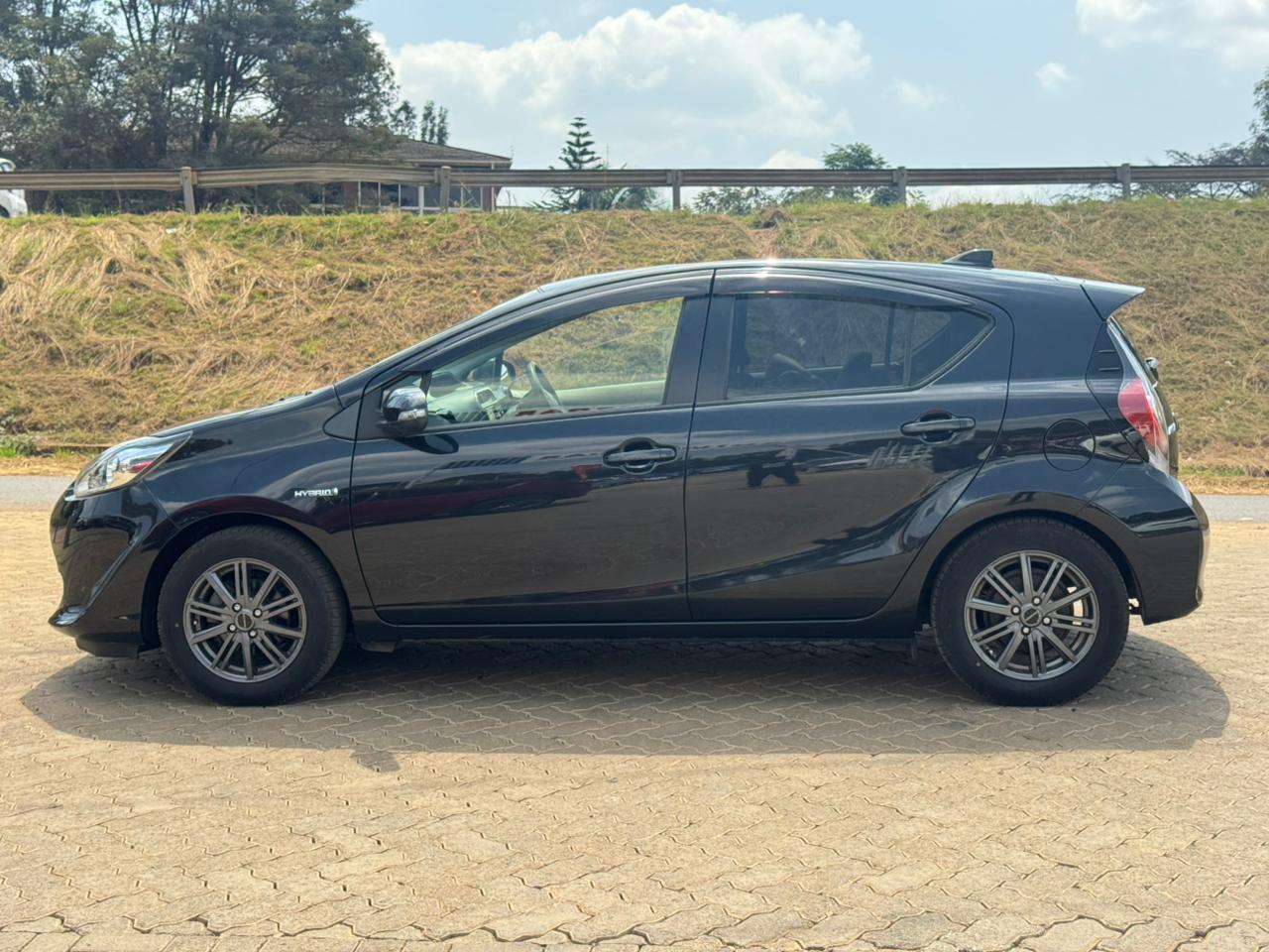 2019-Toyota Aqua (Hybrid) -Black