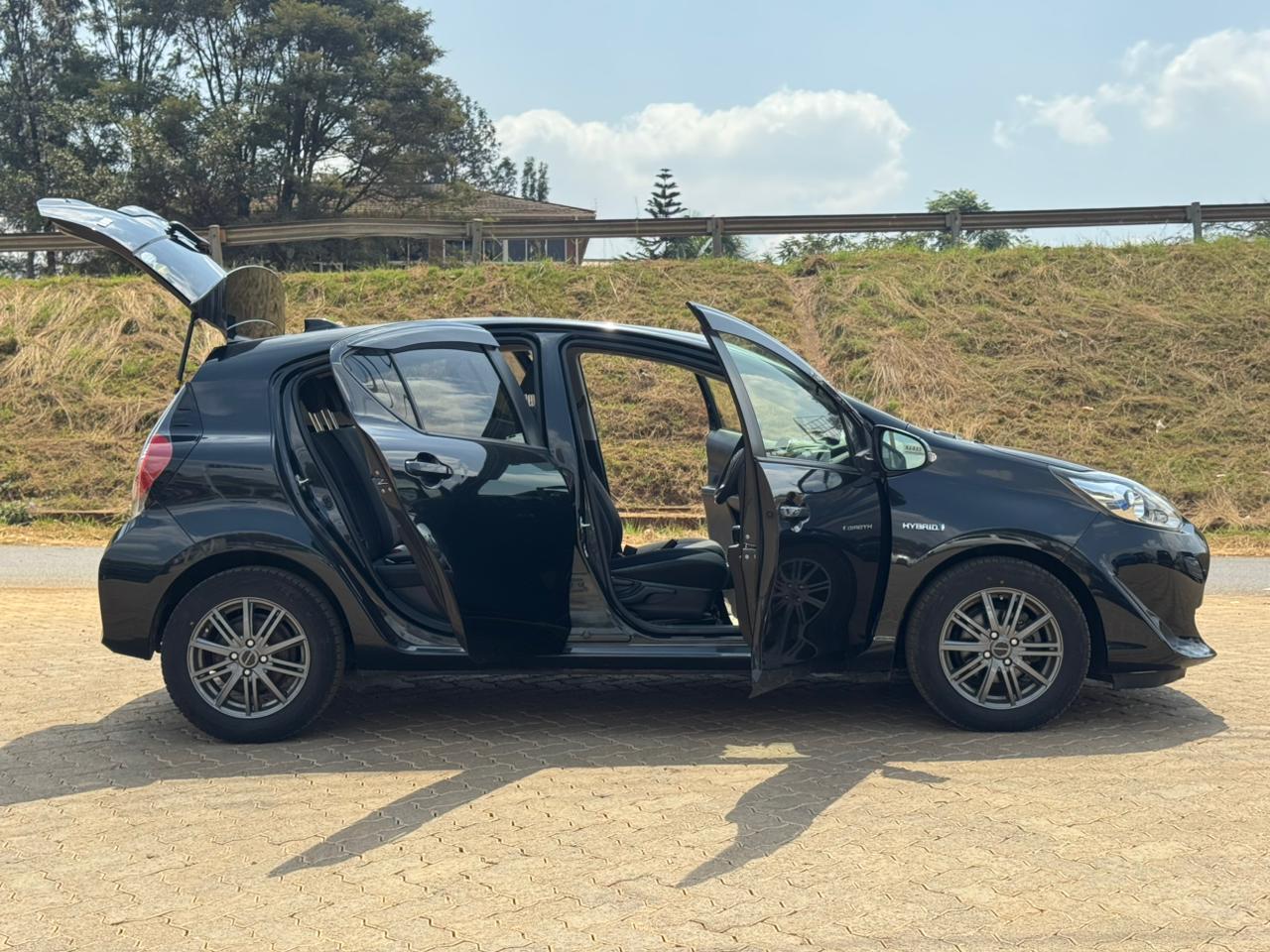 2019-Toyota Aqua (Hybrid) -Black
