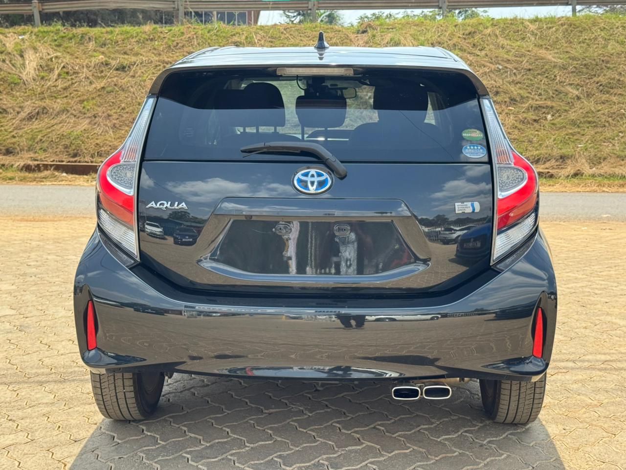 2019-Toyota Aqua (Hybrid) -Black