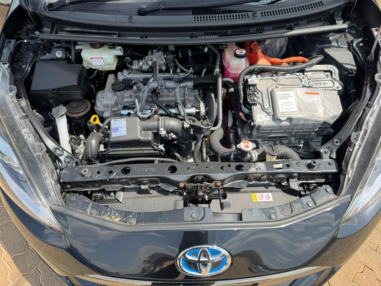 2019-Toyota Aqua (Hybrid) -Black