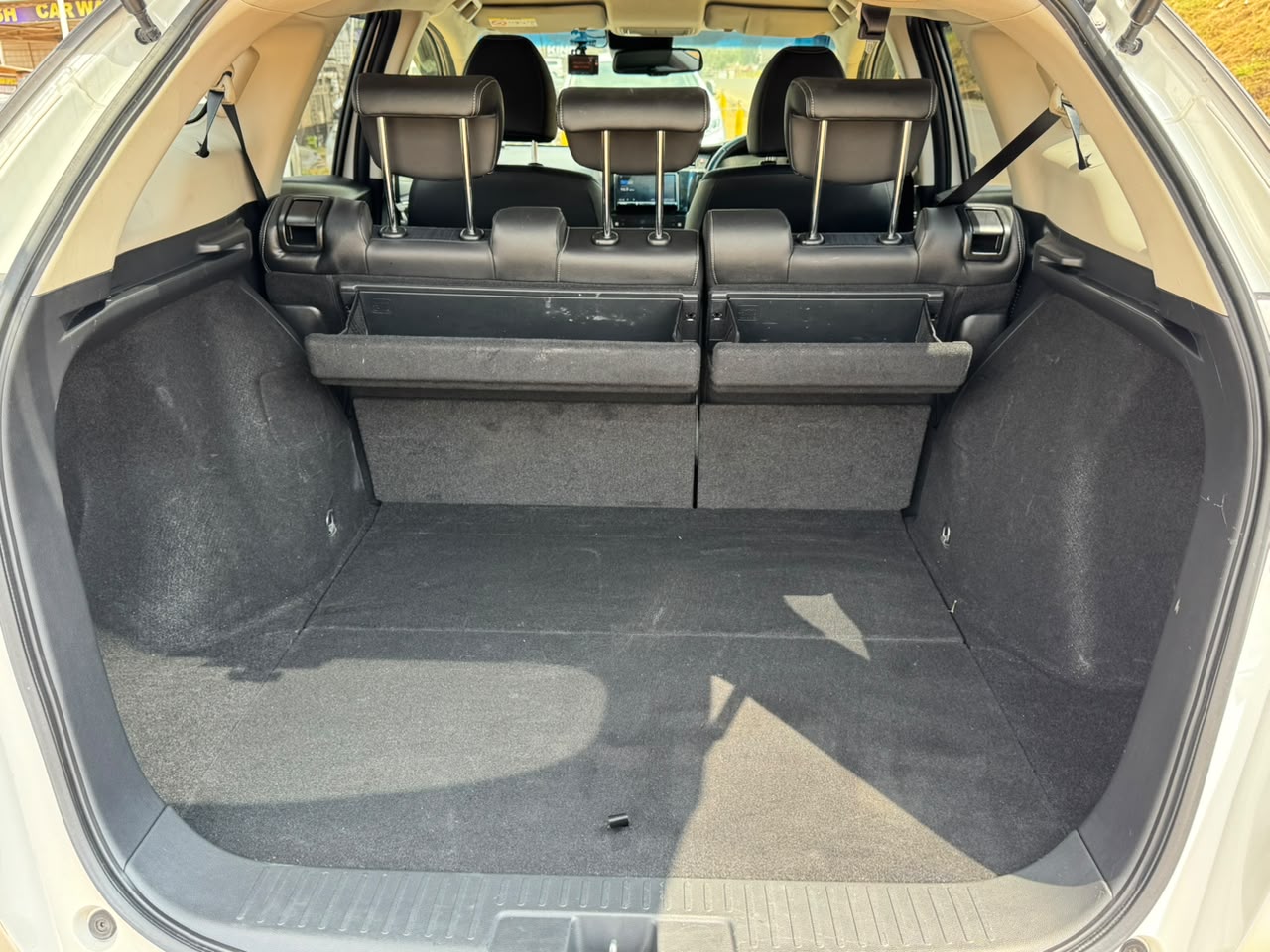 2019- Honda Shuttle Hybrid- White