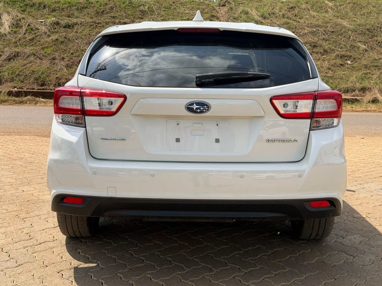 2019- Subaru Impreza AWD -White