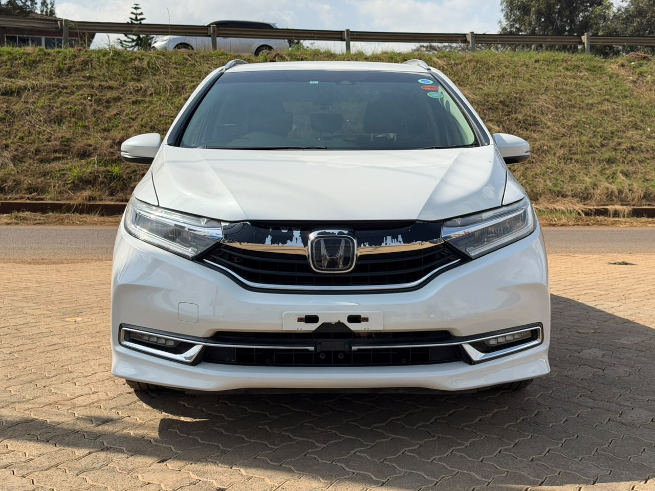 2019- Honda Fit Shuttle (Hybrid) – White