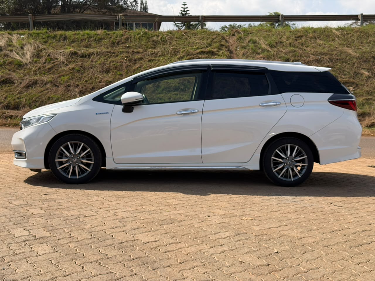 2019- Honda Fit Shuttle (Hybrid) – White