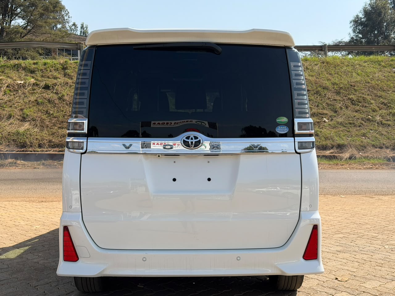 2019- Toyota Voxy – White