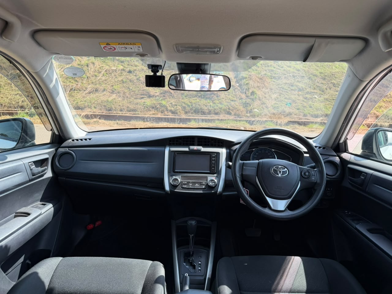 2019 – Toyota Firlder (Hybrid) – White