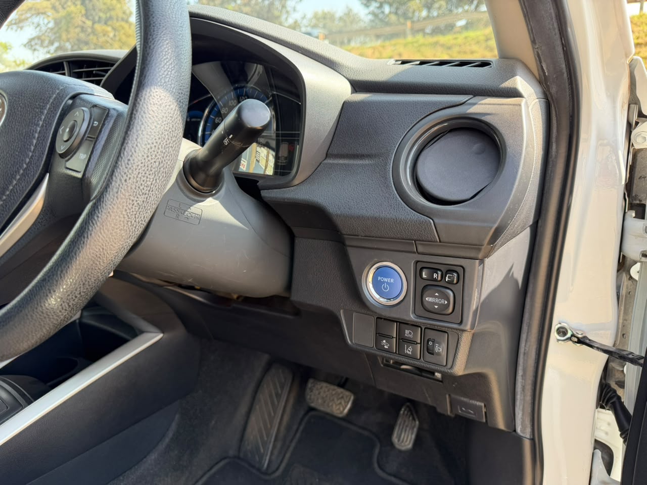 2019 – Toyota Firlder (Hybrid) – White