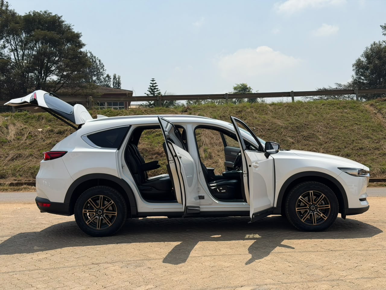 2019- Mazda CX-8 XD-L AWD- White