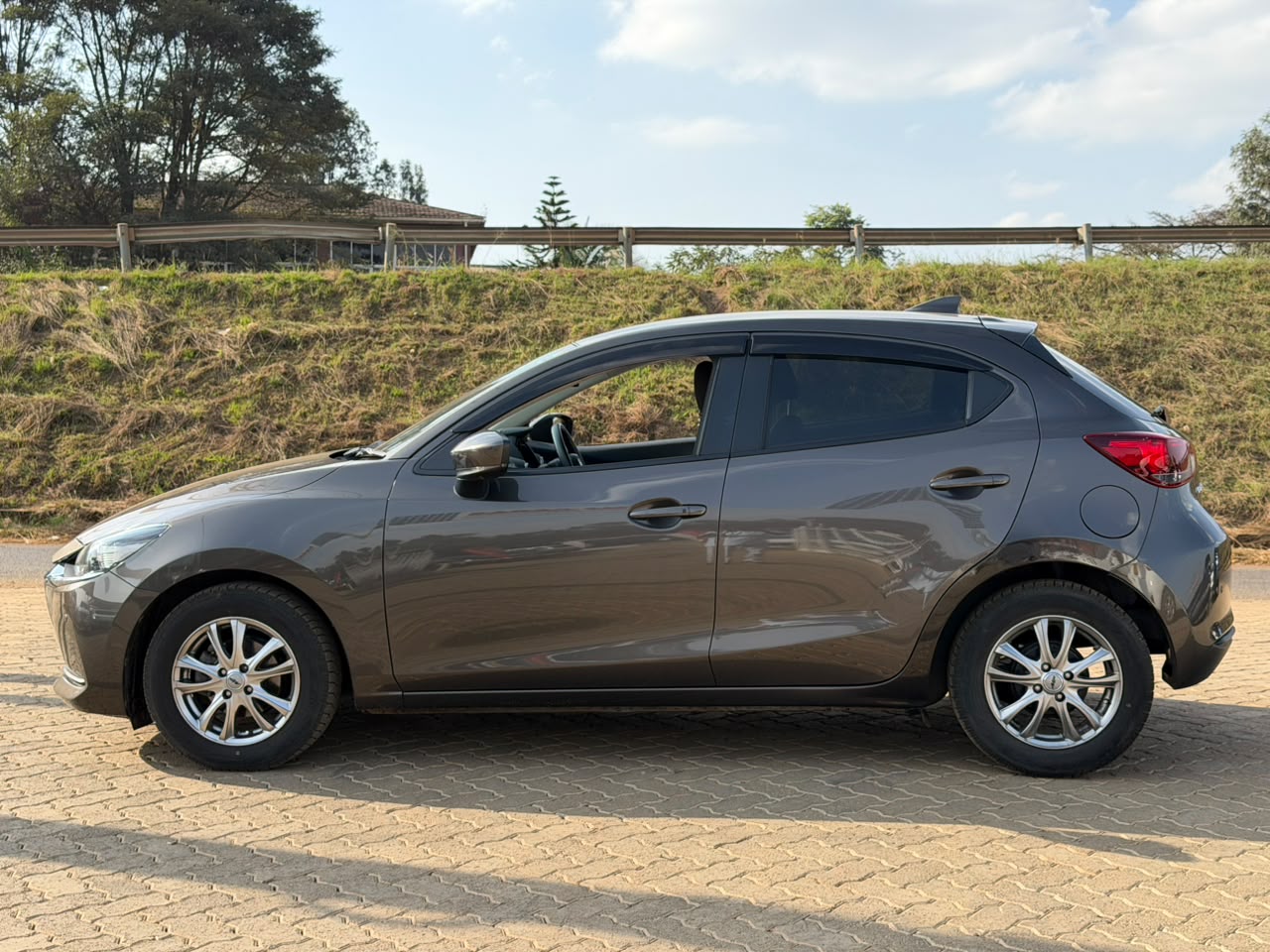 2020-Mazda Demio (SkyactivD) – Bronze