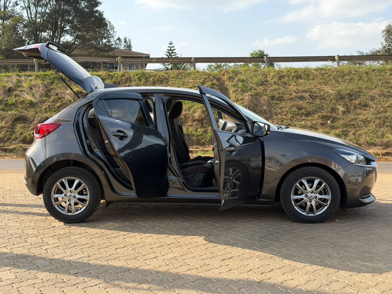 2020-Mazda Demio (SkyactivD) – Bronze